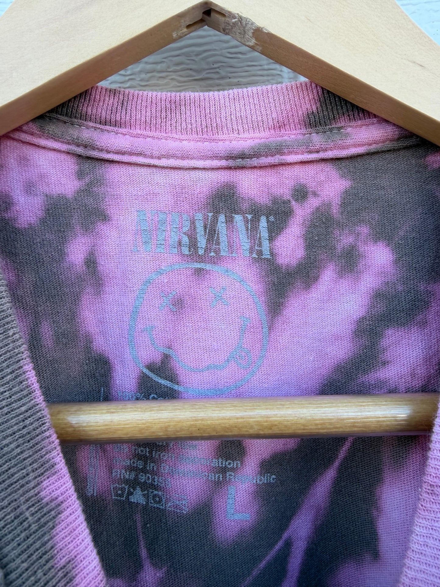 Nirvana Smiley Bleach Dye Tee - L