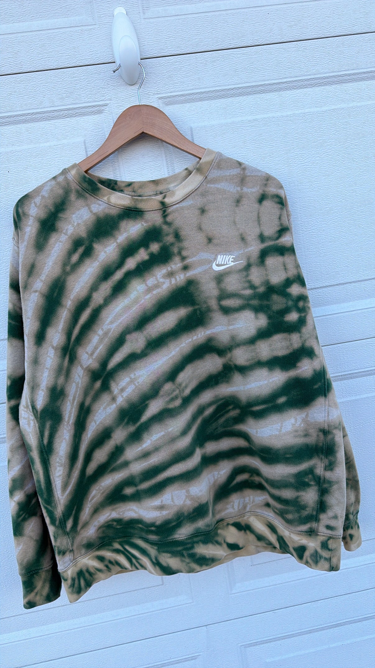 Nike Bleach Dye Crewneck - XL