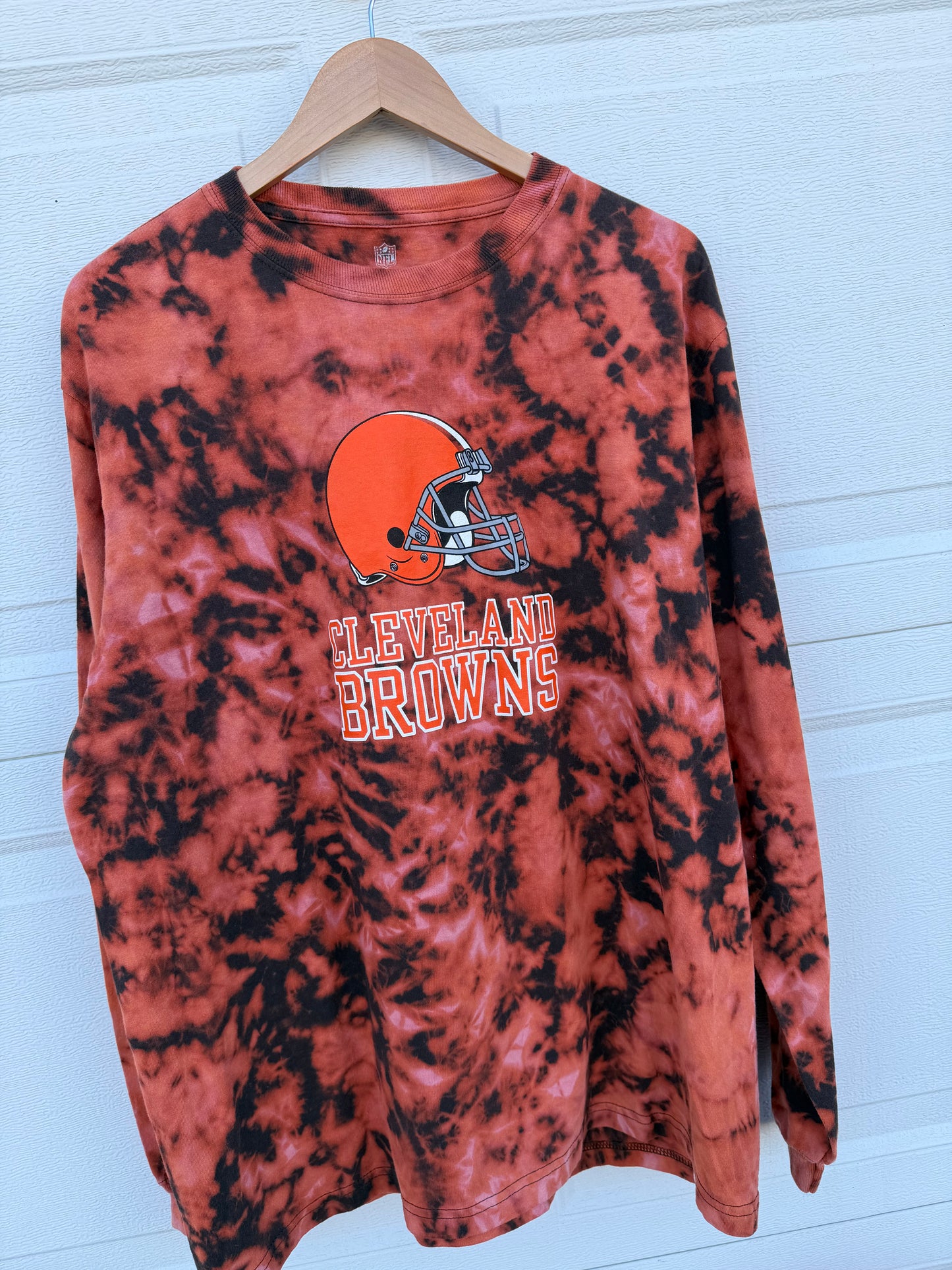 Cleveland Browns Bleach Dye Long Sleeve - XL