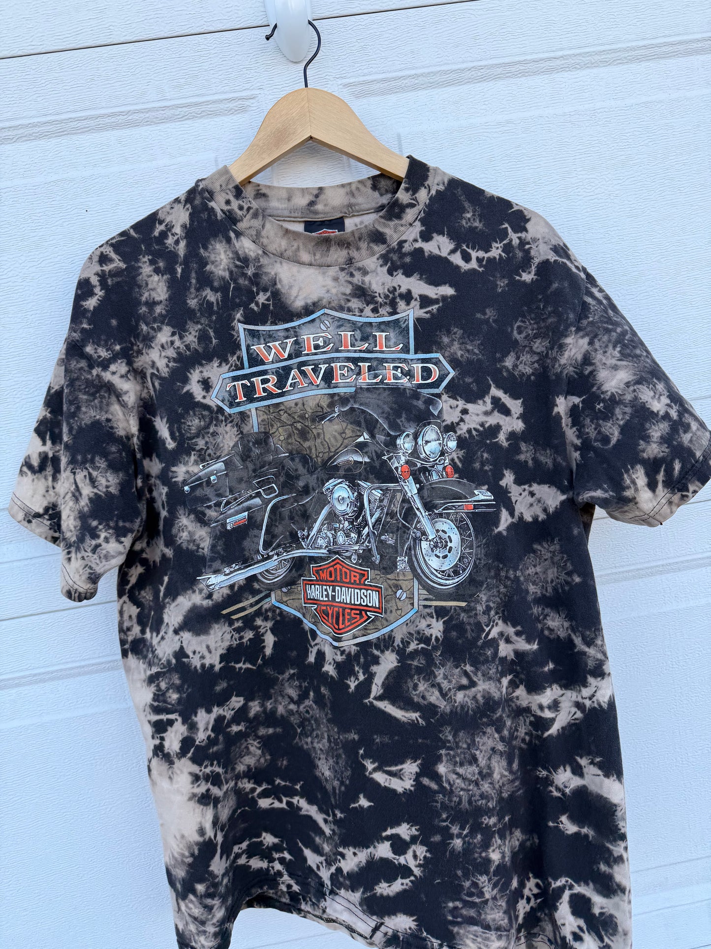 90s Harley 'Well Traveled' Bleach Dye Tee - L