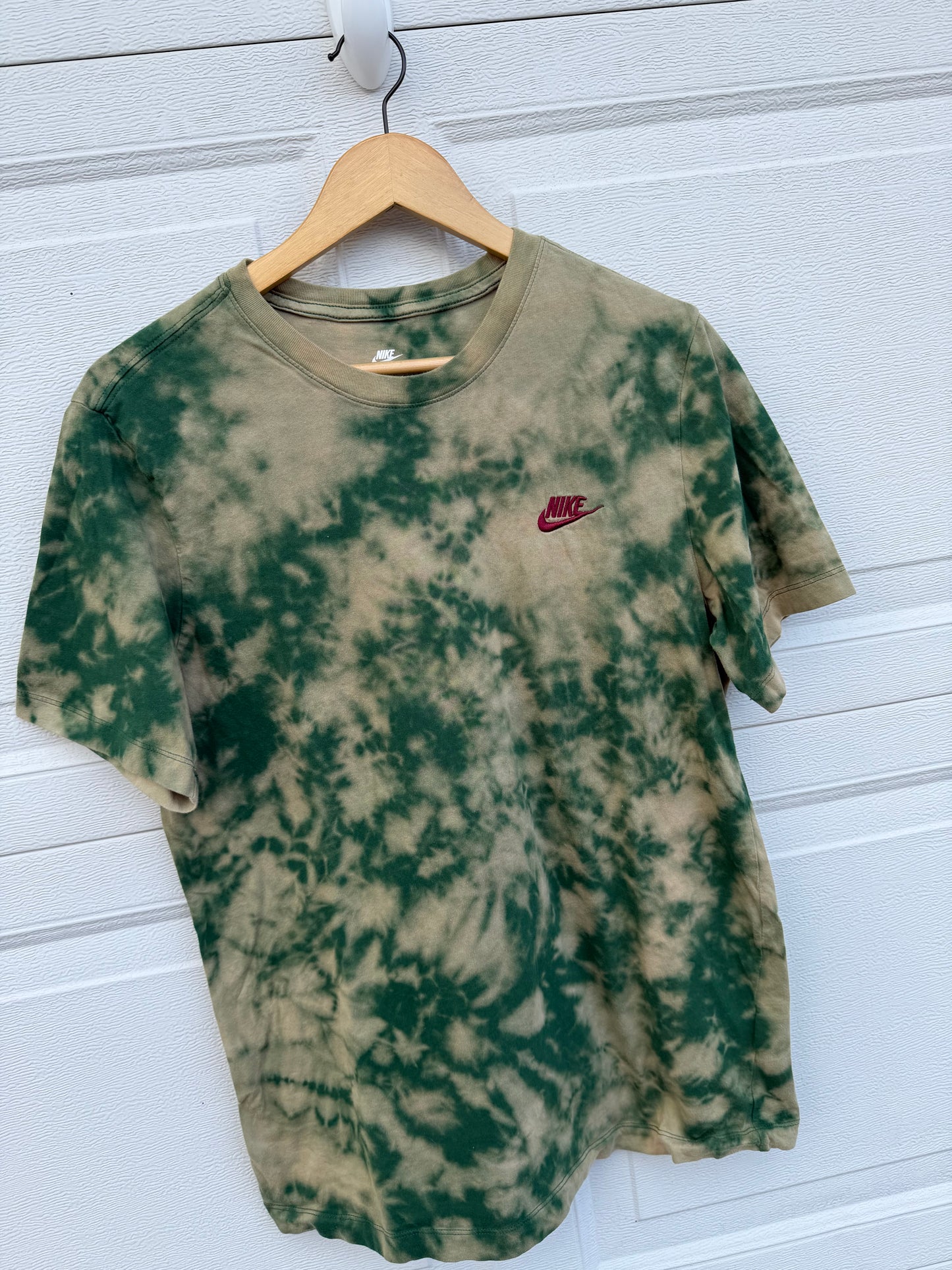 Nike Bleach Dye Tee - L