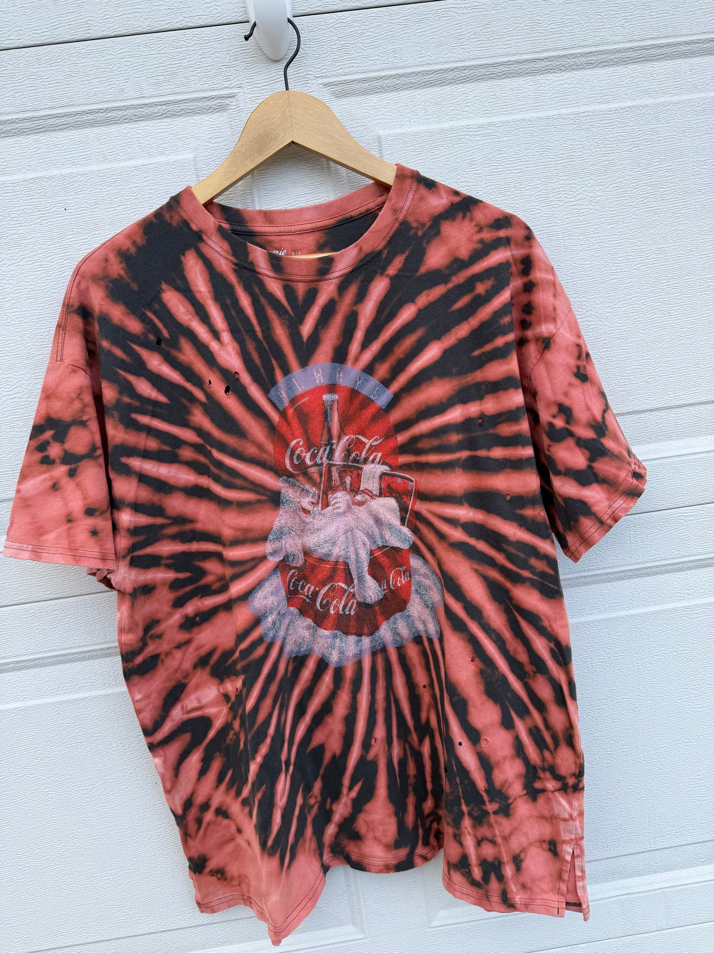 Coca-Cola Polar Bear Distressed Bleach Dye Tee - L