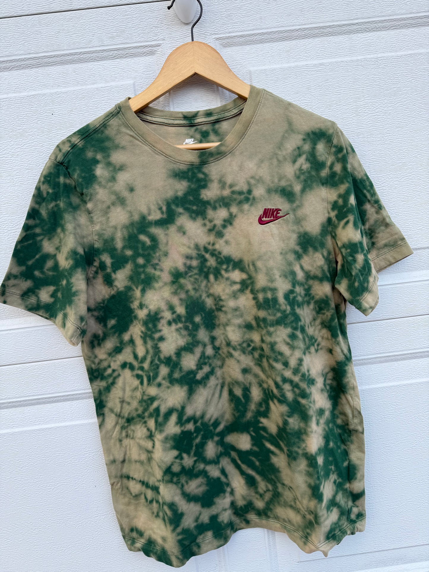 Nike Bleach Dye Tee - L