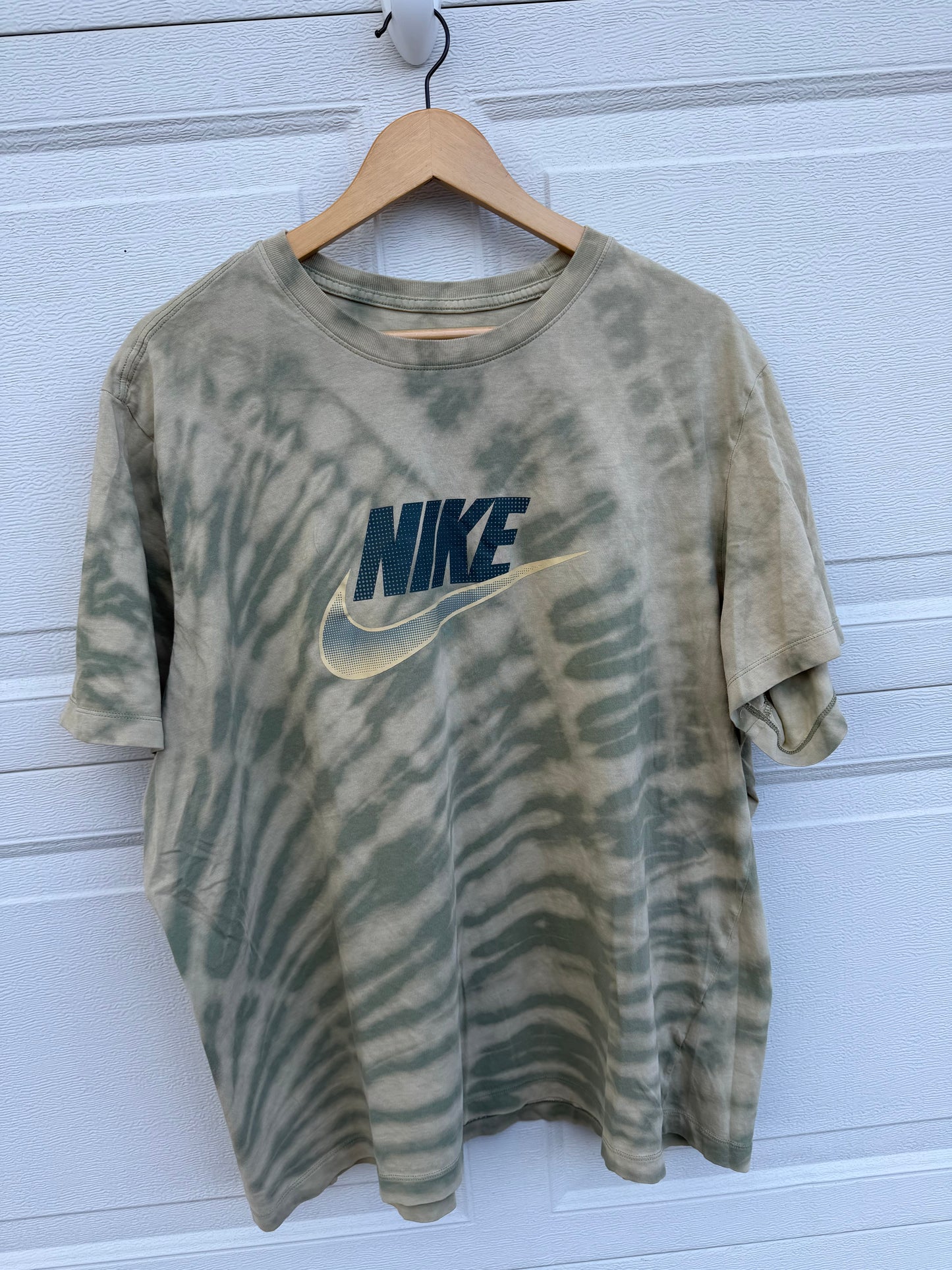 Nike Bleach Dye Tee - 3XL