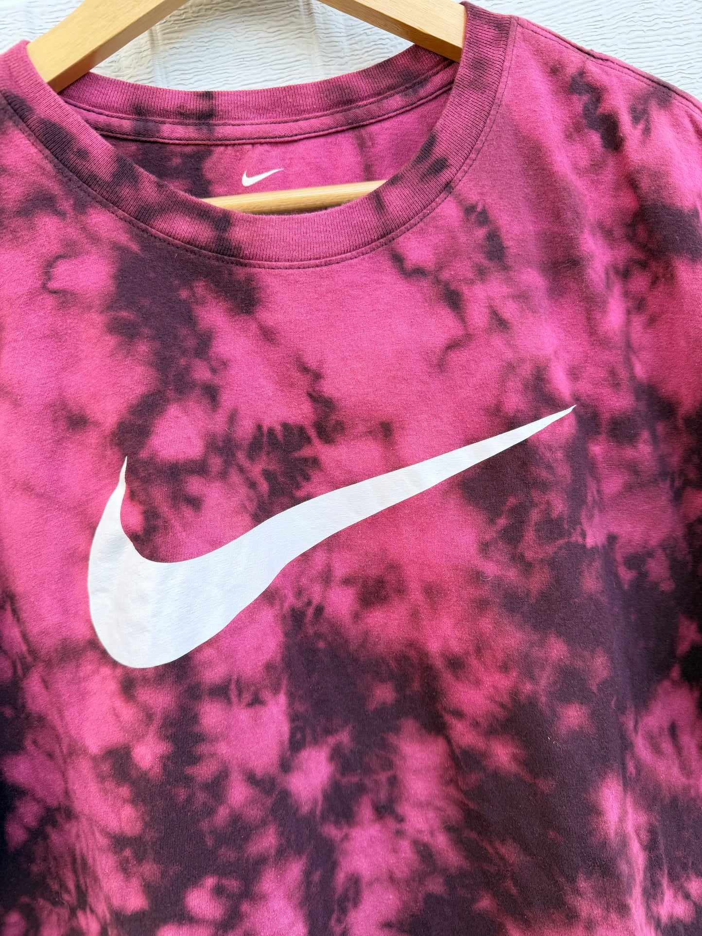 Nike Bleach Dye Tee - L