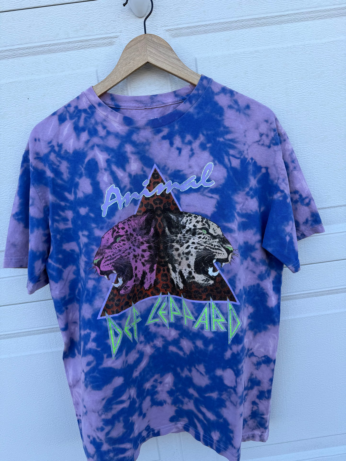 Def Leppard Animal Bleach Dye Tee - L