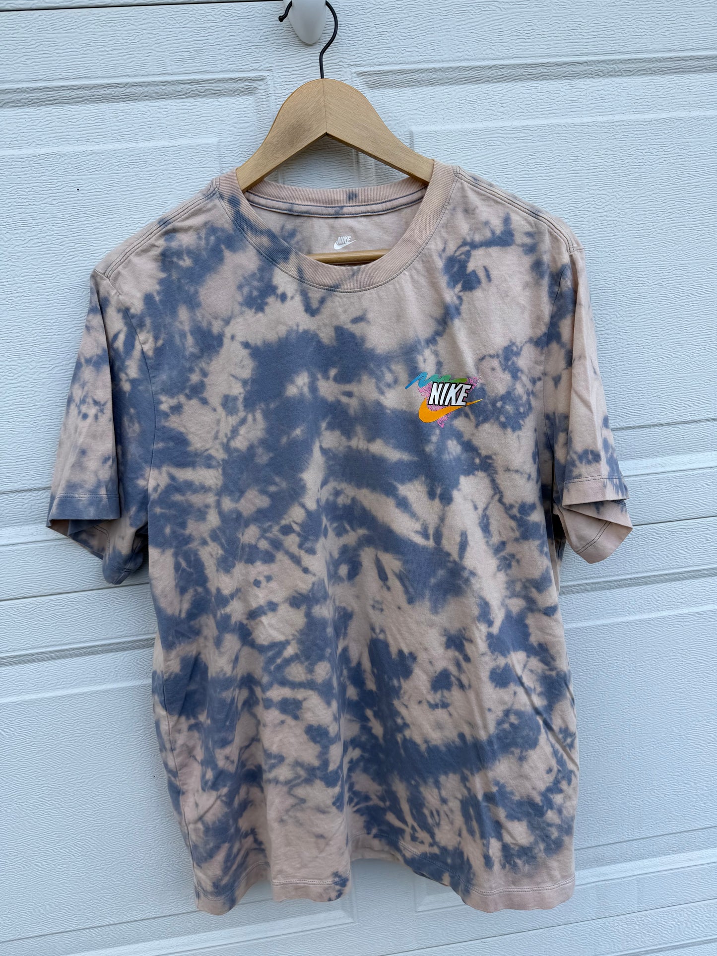 Nike Tropical Pug Bleach Dye Tee - XL