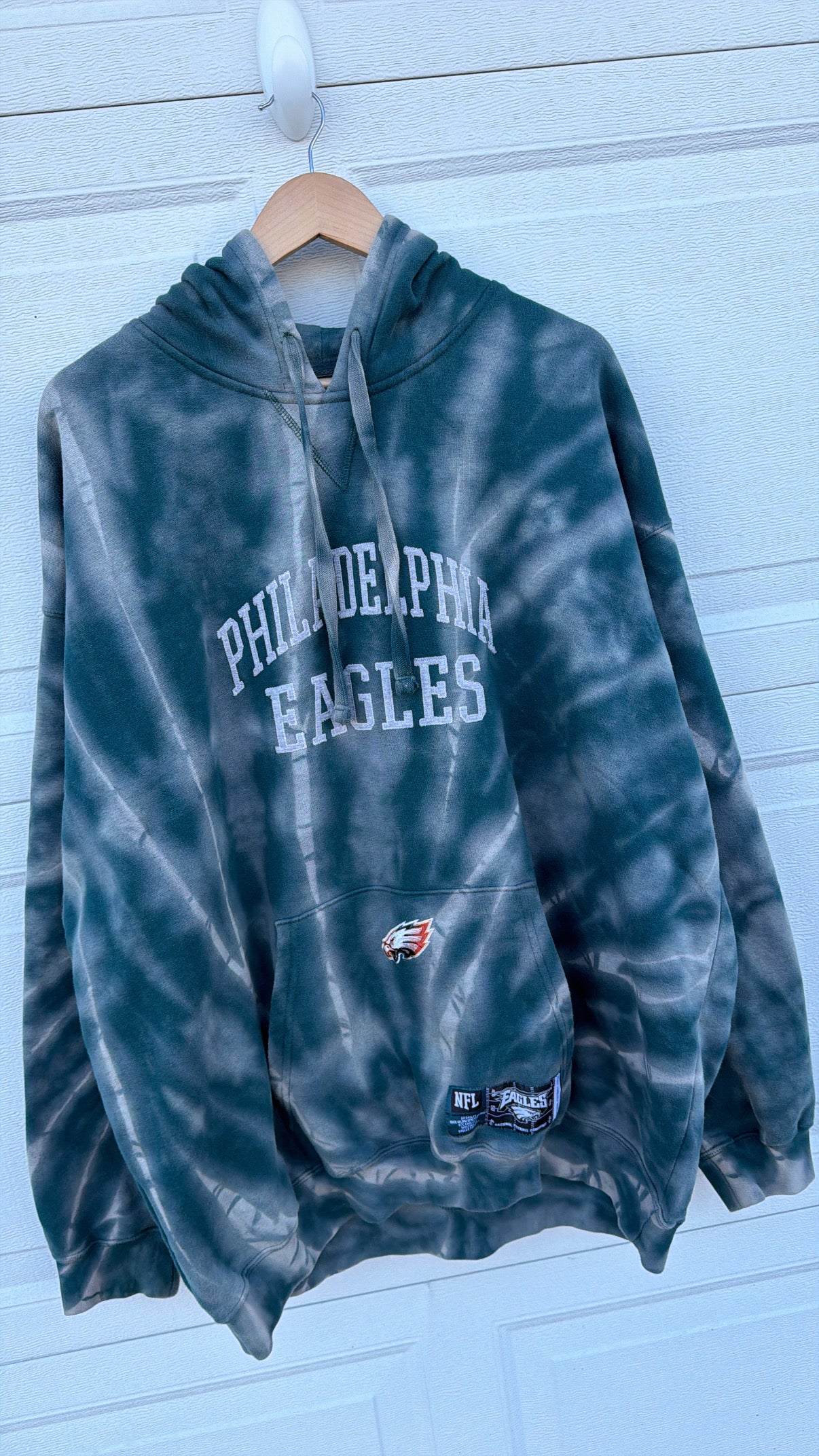 2000s Eagles Embroidered Bleach Dye Hoodie - 4XL