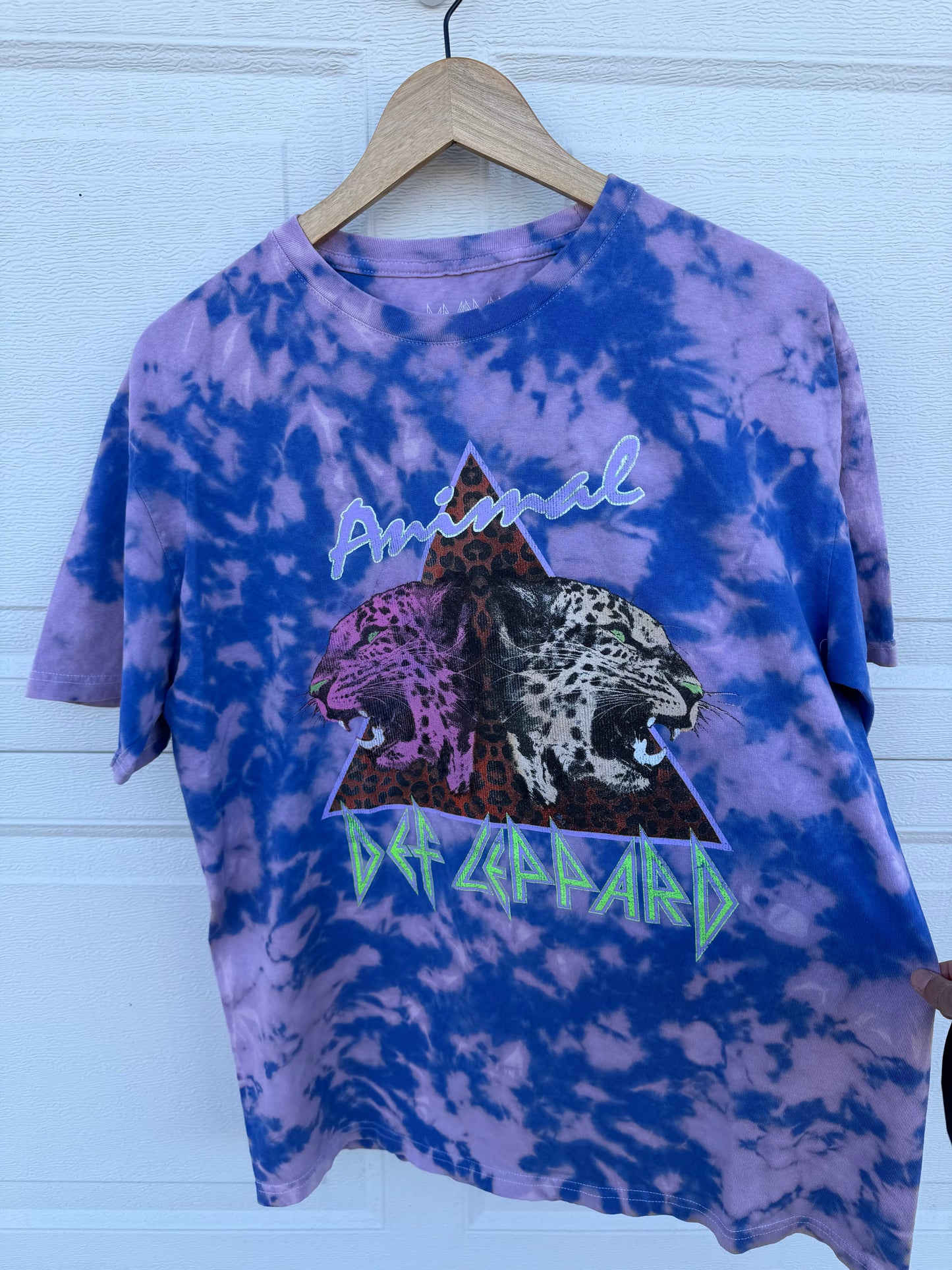 Def Leppard Animal Bleach Dye Tee - L