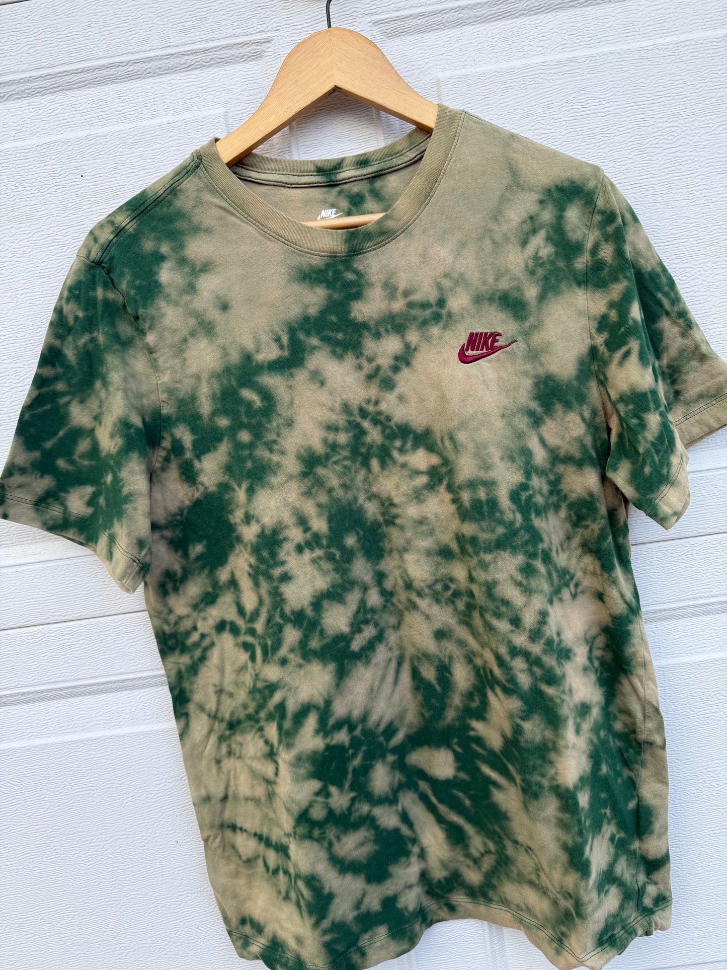 Nike Bleach Dye Tee - L
