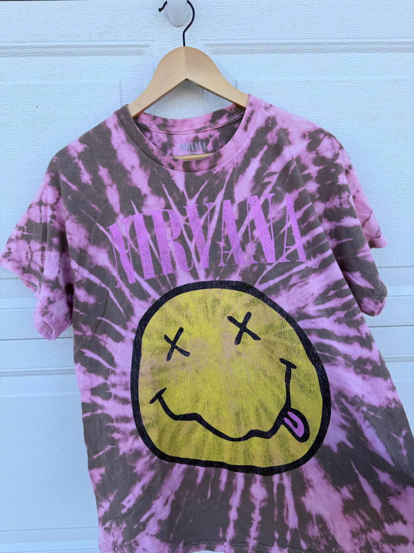 Nirvana Smiley Bleach Dye Tee - L