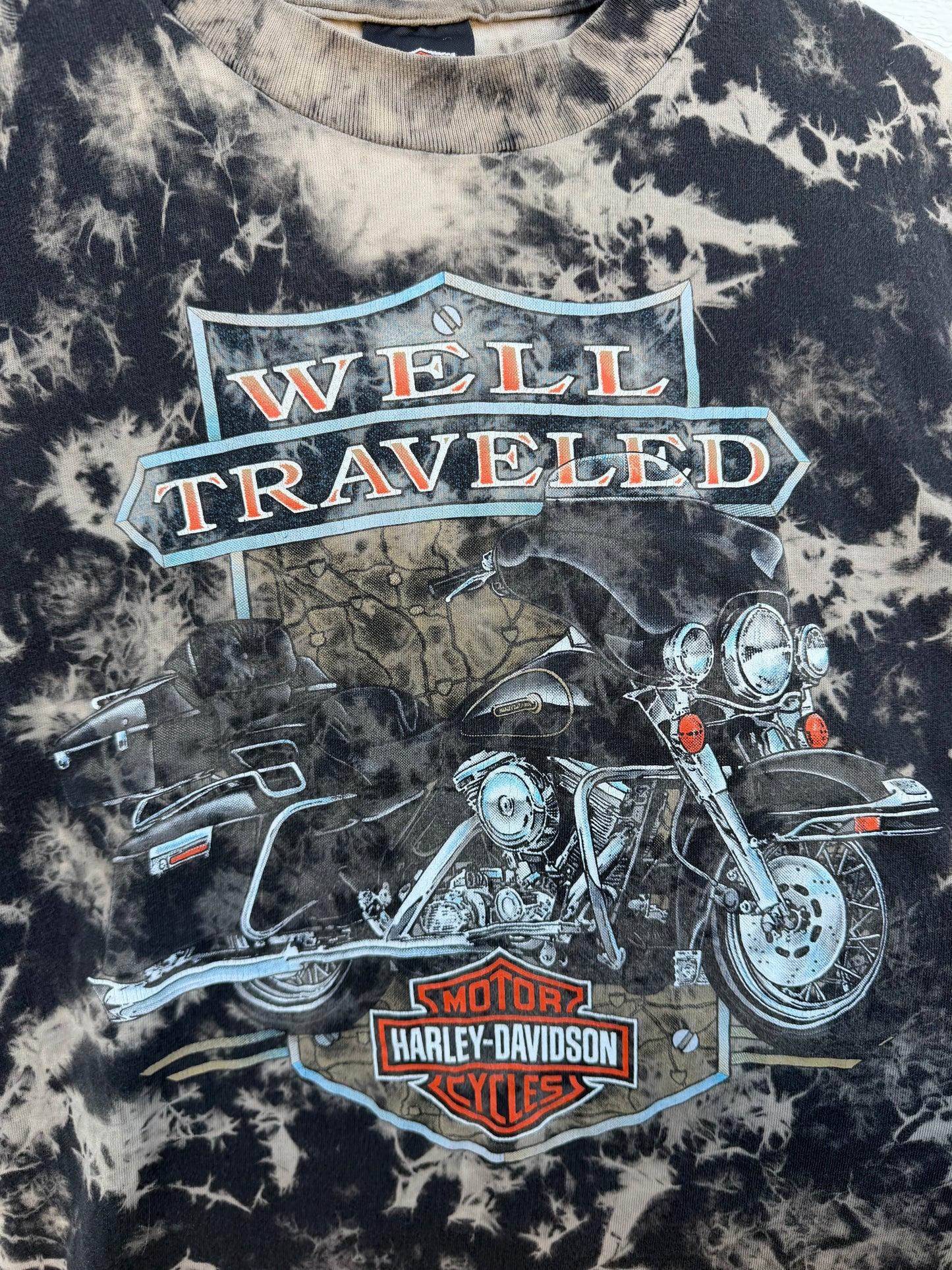 90s Harley 'Well Traveled' Bleach Dye Tee - L