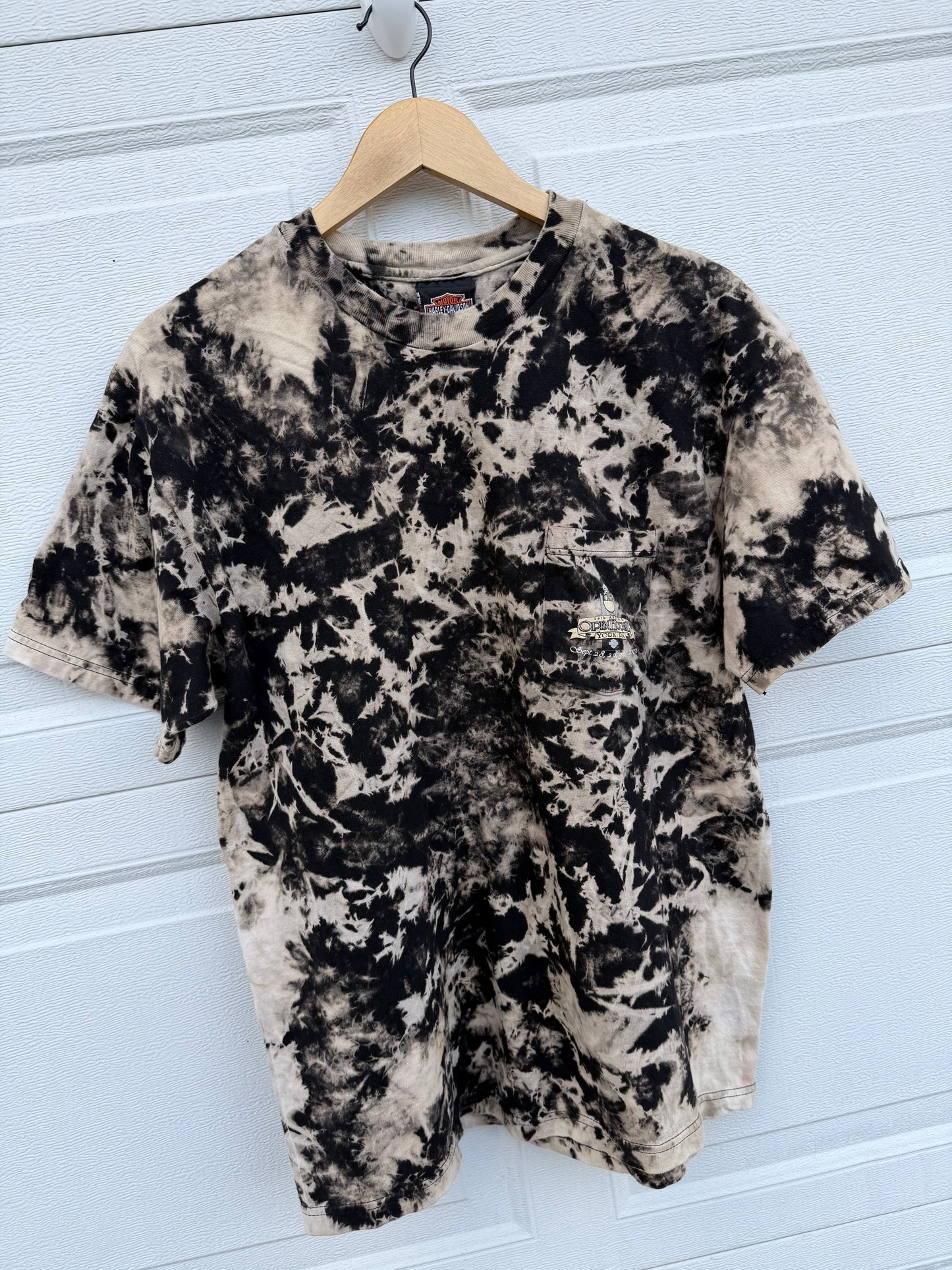 2000 Harley 'Deuce is Wild' Winning Hand Pocket Bleach Dye Tee - L