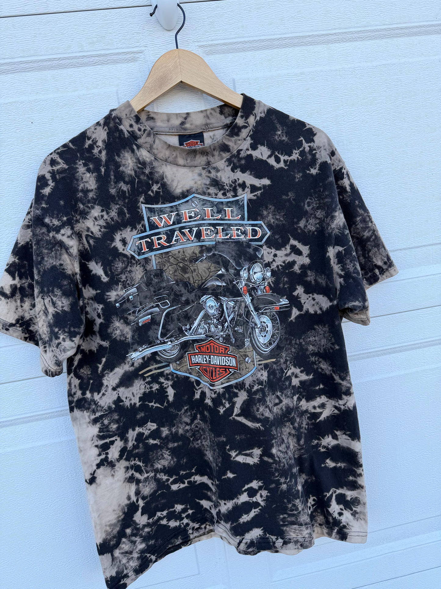 90s Harley 'Well Traveled' Bleach Dye Tee - L