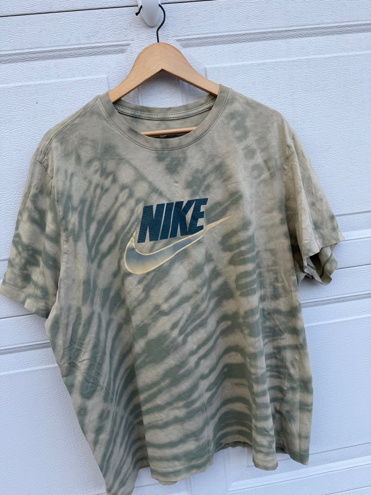 Nike Bleach Dye Tee - 3XL