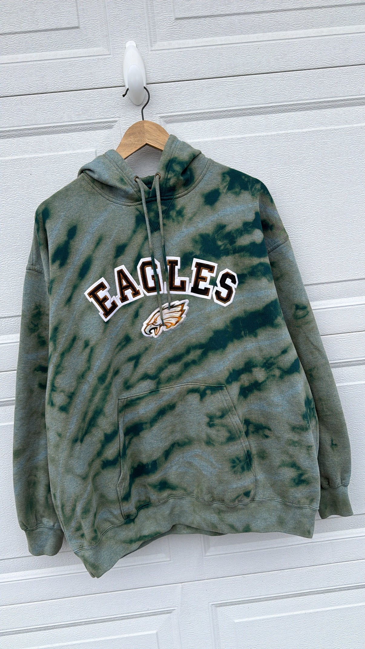 Eagles Embroidered Bleach Dye Hoodie - XL