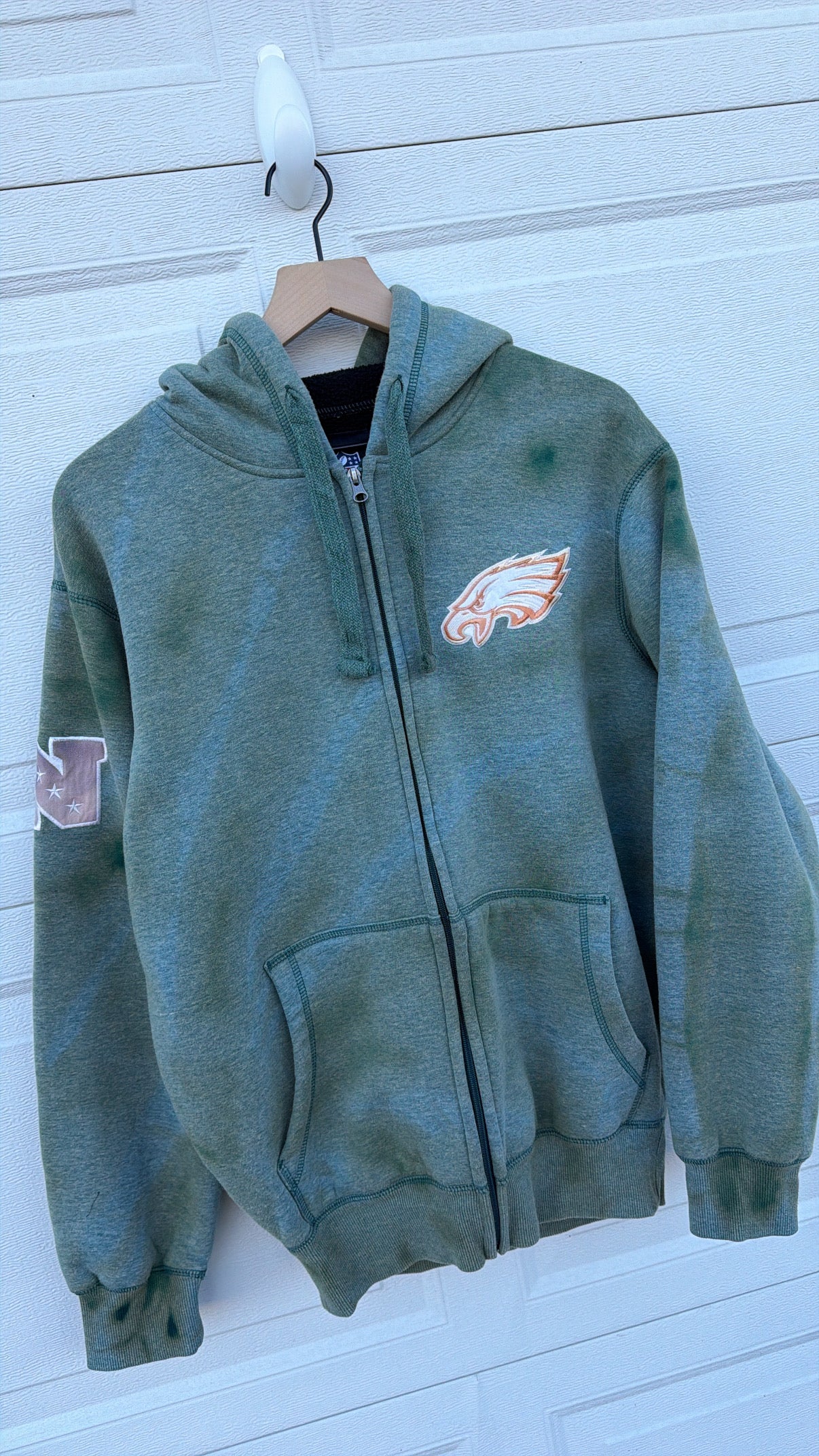 2000s Eagles Embroidered Fleece Bleach Dye Zip-Up - S