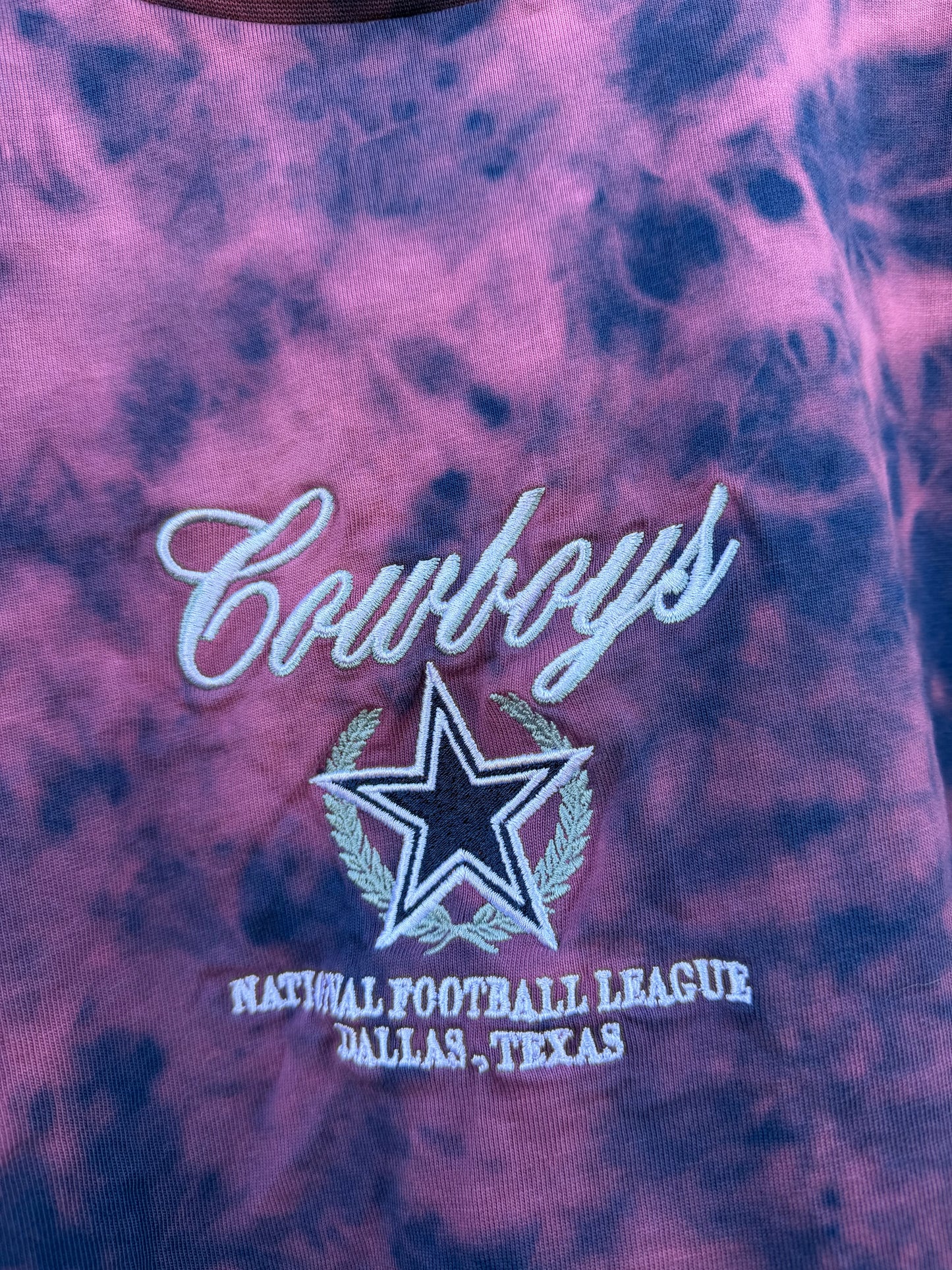 Cowboys Embroidered Bleach Dye Tee - XL